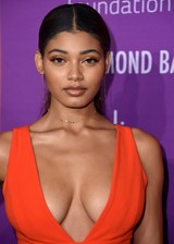 Danielle Herrington cleavage