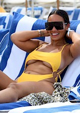 Evelyn Lozada underboob