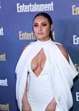 Francia Raisa cleavage