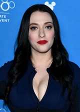 Kat Dennings cleavage