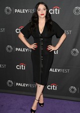 Kat Dennings cleavage