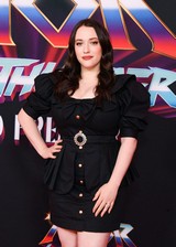 Kat Dennings curvy on the red carpet