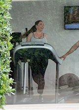 Kelly Brook working out