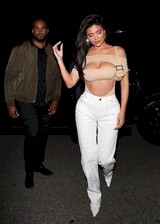 Kylie Jenner cleavage