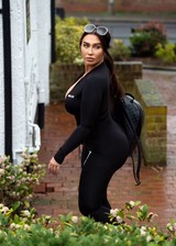 Lauren Goodger cleavage