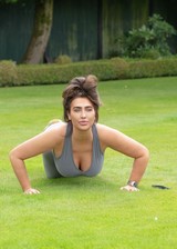 Lauren Goodger pokies