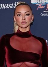 Lindsey Pelas boobs