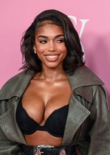 Lori Harvey boobs in a bra