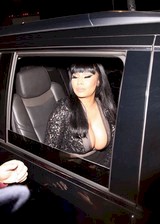 Nicki Minaj cleavage