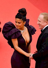 Salma Hayek boobs