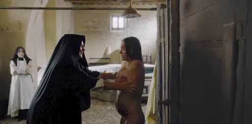 Sydney Sweeney nude
