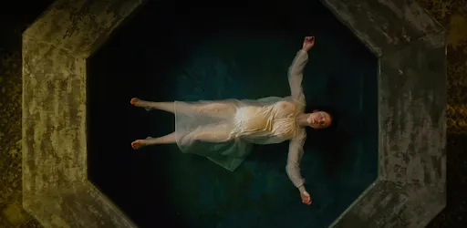 Sydney Sweeney nude