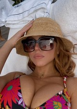 Sydney Sweeney bikini boobs