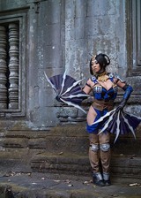 Yaya Han as Kitana