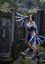 Yaya Han as Kitana