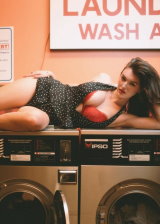 Rachel Pizzolato is the busty dream of every laundromat ever
