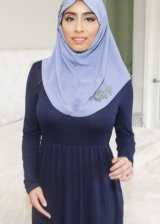 Sexy Busty Babe In Hijab