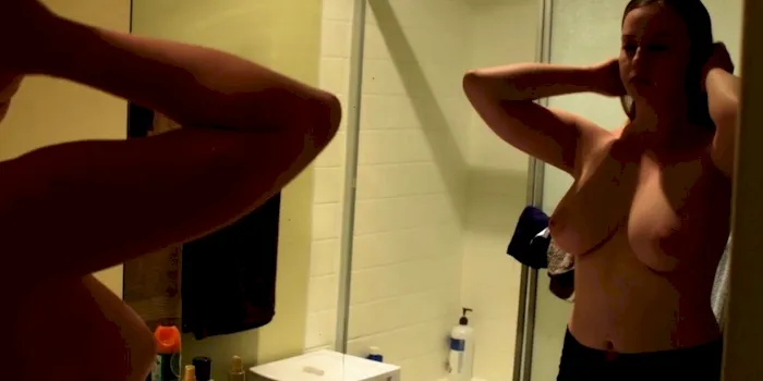 Topless actress with big boobs